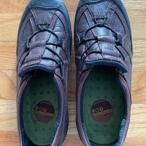 Clarks Waterproof Muckers, Like New Condition